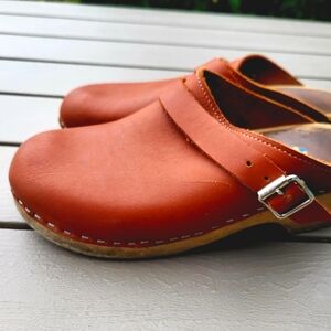 Lotta From Stockholm Rust Leather Clogs with Silver Buckle